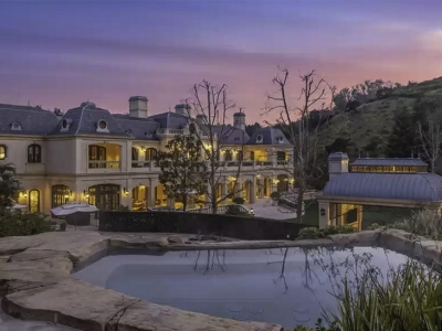 Mark Wahlberg vende su impresionante mansión