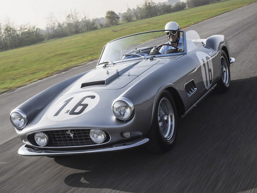 Un Ferrari 250 GT California Spider vendido por US$18 millones de dólares