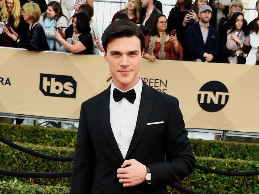 Finn Wittrock lució el espectacular Piaget Altiplano en los Premios SAG 2016