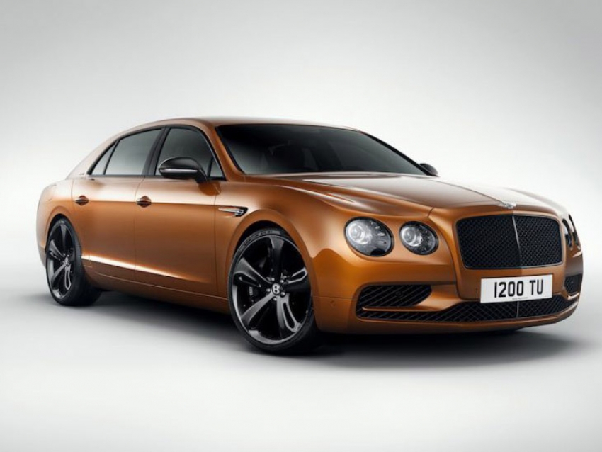 El poderoso y deportivo Bentley Flying Spur W12 S